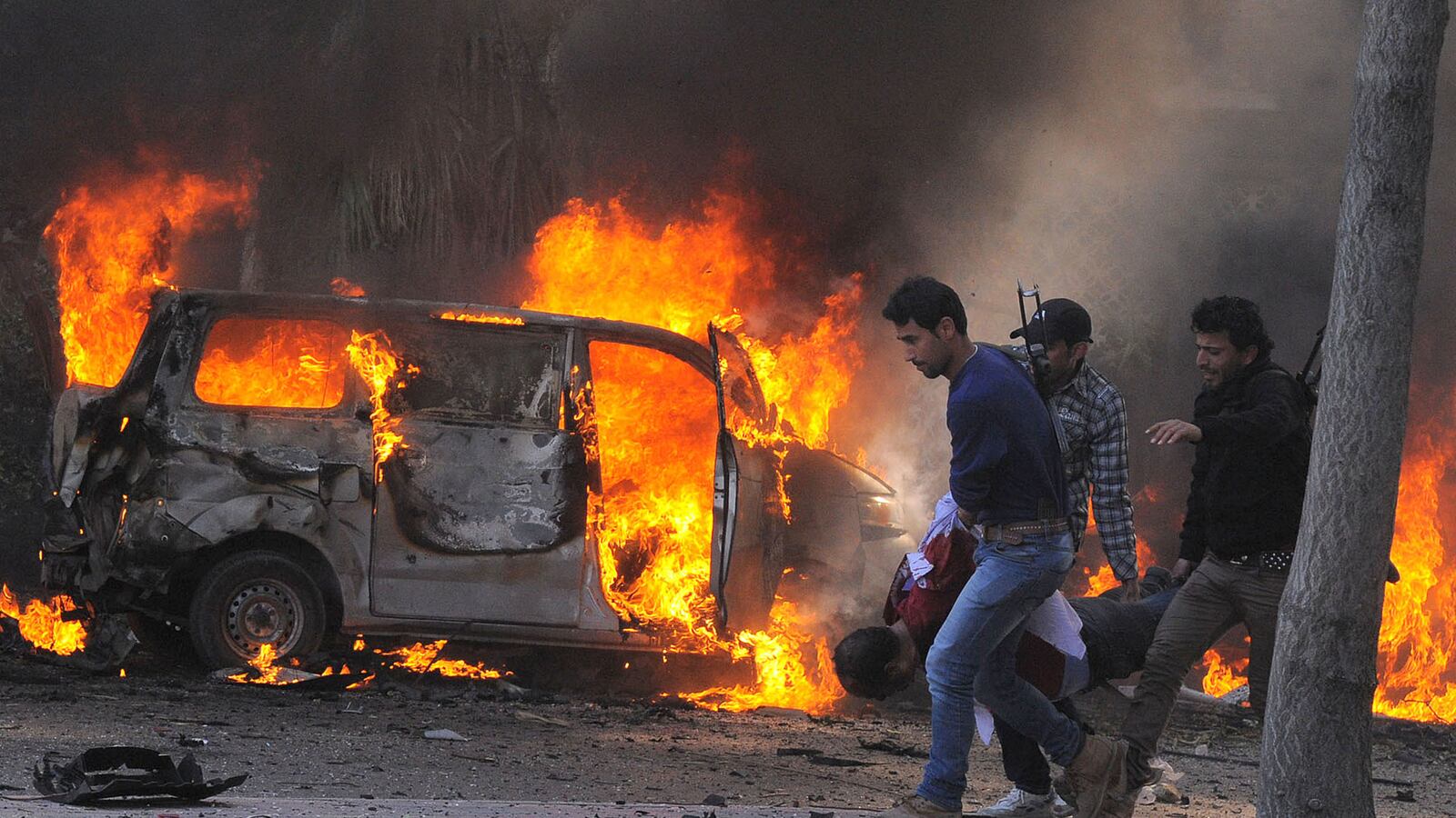 cheats/2013/02/21/car-bomb-explodes-in-syrian-capital/130221-damascus-car-bomb-cheat_so8ets