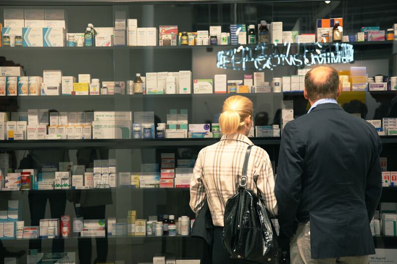 galleries/2011/06/14/art-42-basel/art-basel-damien-hirst_zcoqdq