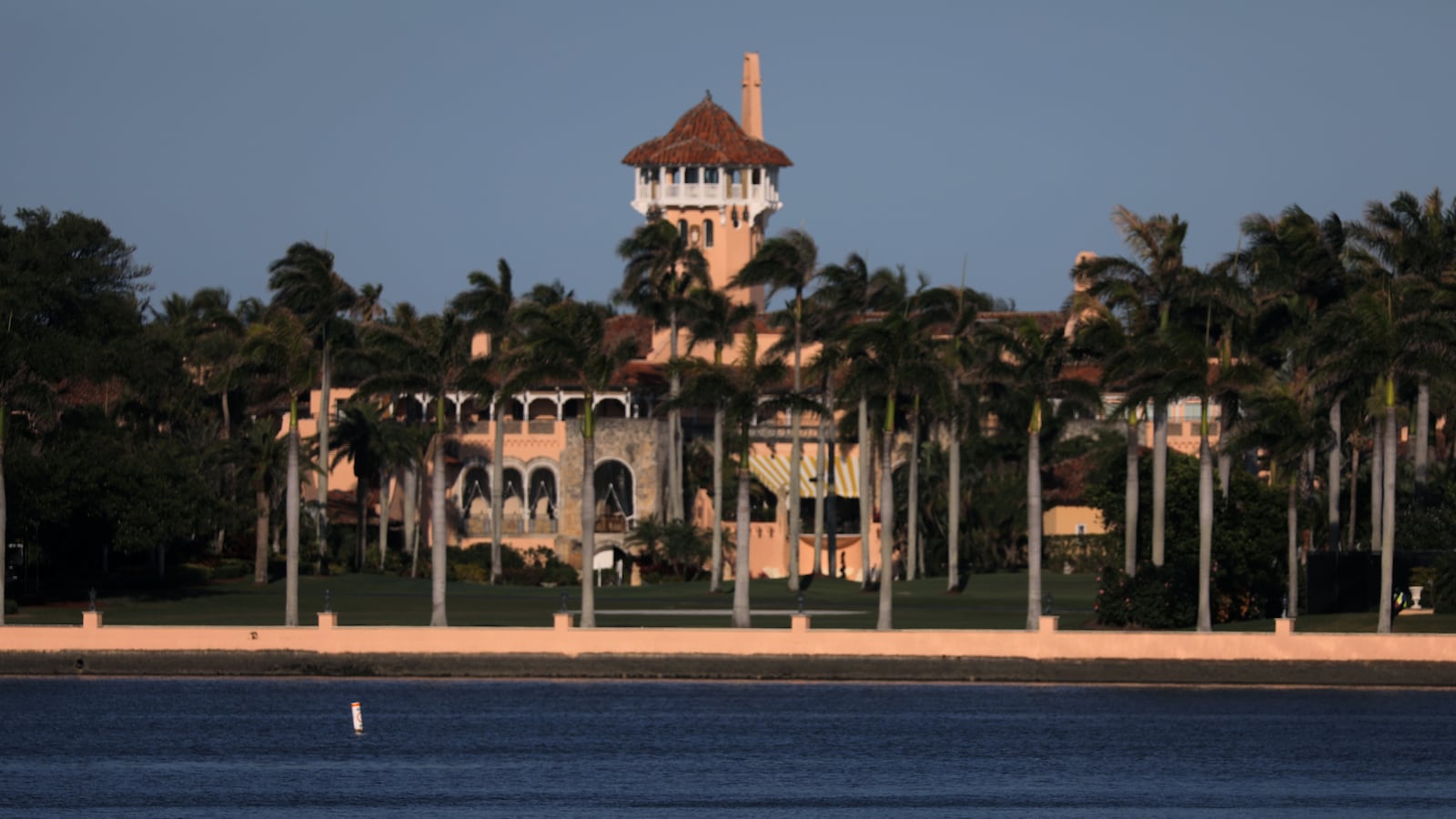 2020-03-24T230618Z_2021164552_RC2NQF98F0UZ_RTRMADP_3_HEALTH-CORONAVIRUS-USA_lgtenm