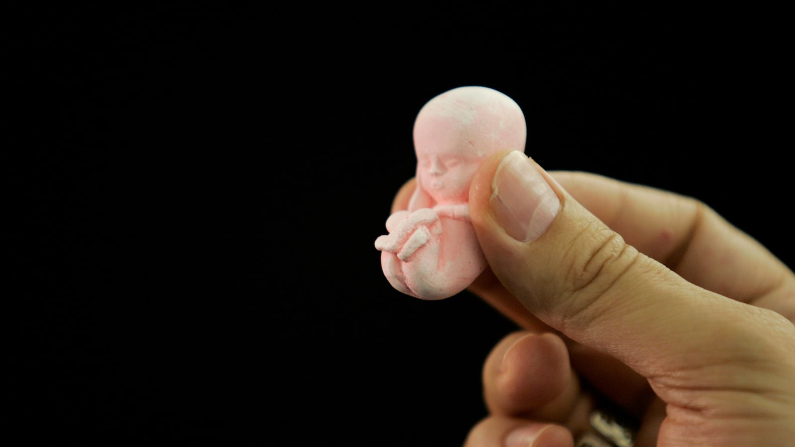 articles/2016/03/29/utah-s-pseudoscientific-anti-abortion-law-could-actually-kill-women/160329-allen-utah-abortion-tease_cld1uy