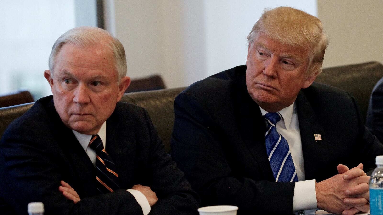 trump_sessions_bze6oq