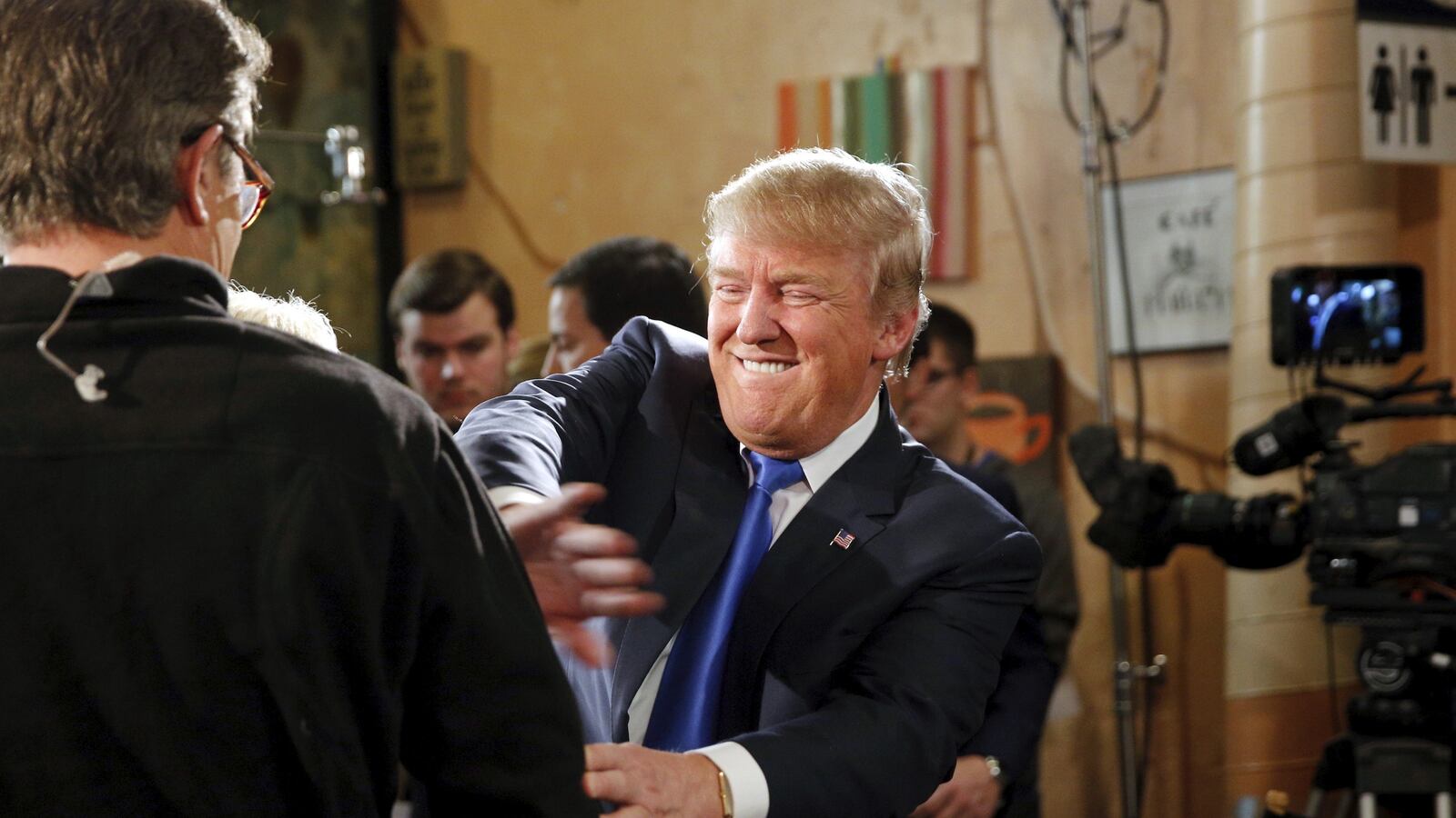 cheats/2016/09/19/report-scarborough-met-with-trump/160919-trump-scarborough-cheat_bbz2j6