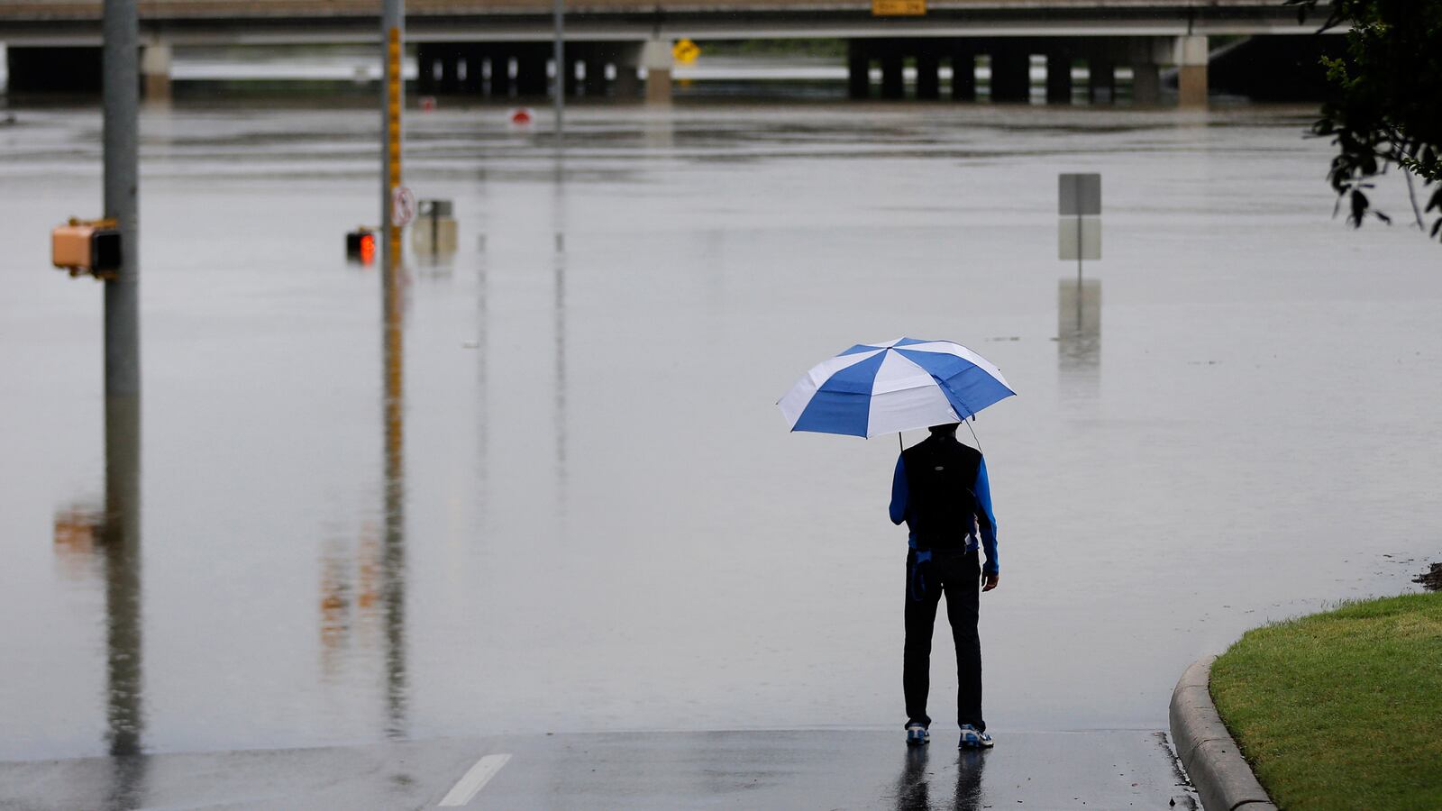 cheats/2013/05/26/two-killed-in-san-antonio-floods/130525-texas-flood-cheat_vy3gr5