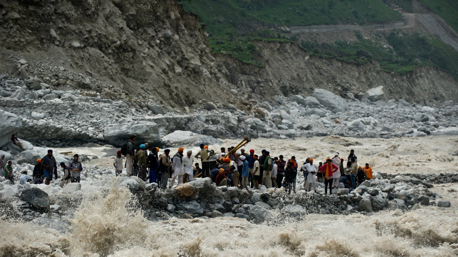 cheats/2013/06/24/india-flood-death-toll-rises/india-flood-death-toll-cheat_cqlmve