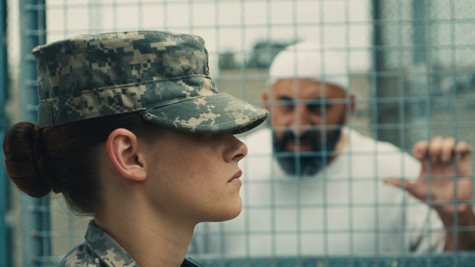 articles/2014/10/16/the-right-wing-crusade-against-kstew-how-fear-factories-like-breitbart-and-fox-distort-news/141015-stern-kstew-tease_biubnm