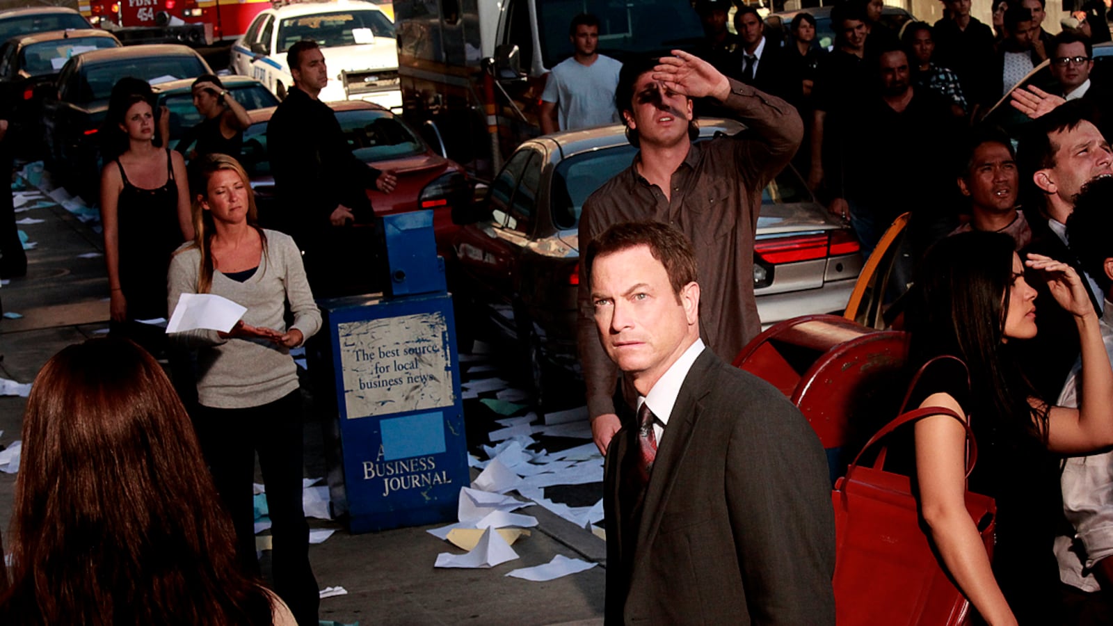 articles/2011/09/11/gary-sinise-on-csi-ny-9-11-episode-and-brooklyn-wall-of-remembrance/gary-sinise-csi-new-york-season-premiere-sinise_behkal