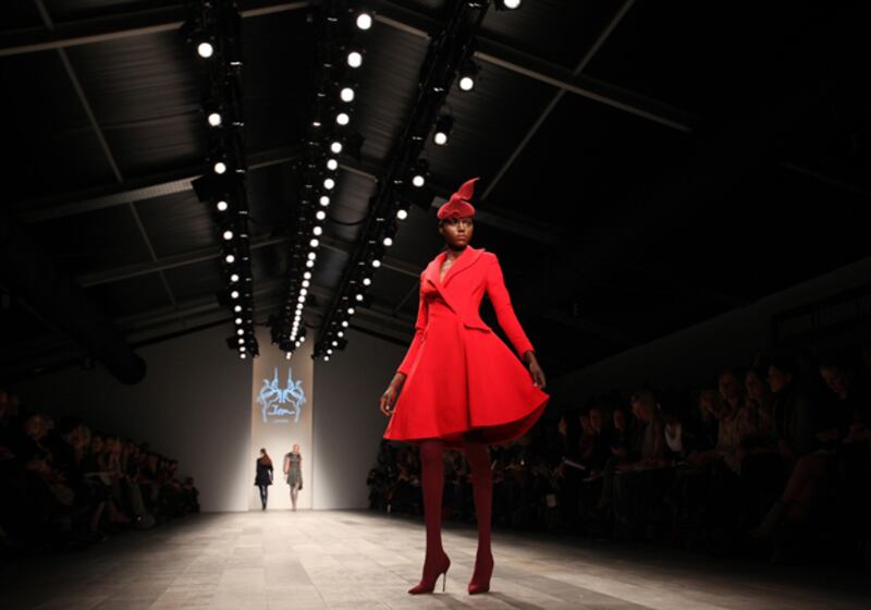 galleries/2011/02/22/london-fashion-week/london-fashion-week---issa-london_zt5yco