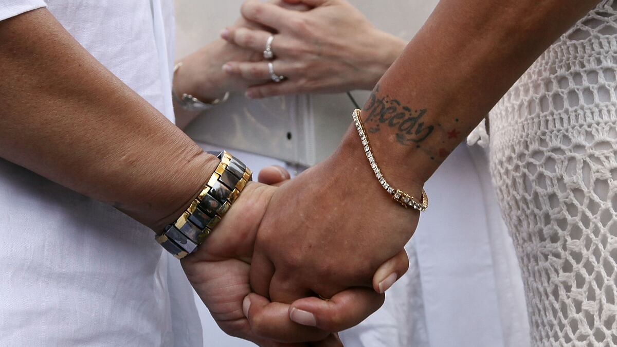 cheats/2012/07/10/episcopals-to-bless-gay-marriage/episcopal-church-gay-marriage-cheat_pd6ip9