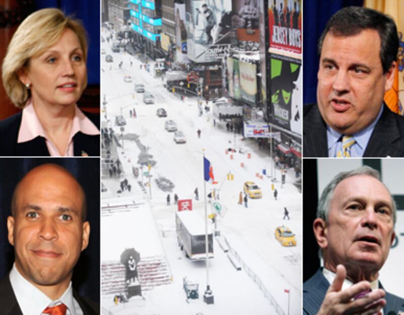 articles/2010/12/29/nyc-mayor-mike-bloomberg-and-other-political-snow-jobs/walshe-politicians-snow_149997_mknkmg