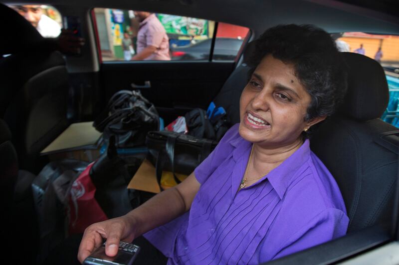 articles/2013/03/01/geoffrey-robertson-sri-lanka-s-shameful-attack-on-chief-justice/130301-lanka-justice-tease_swex01