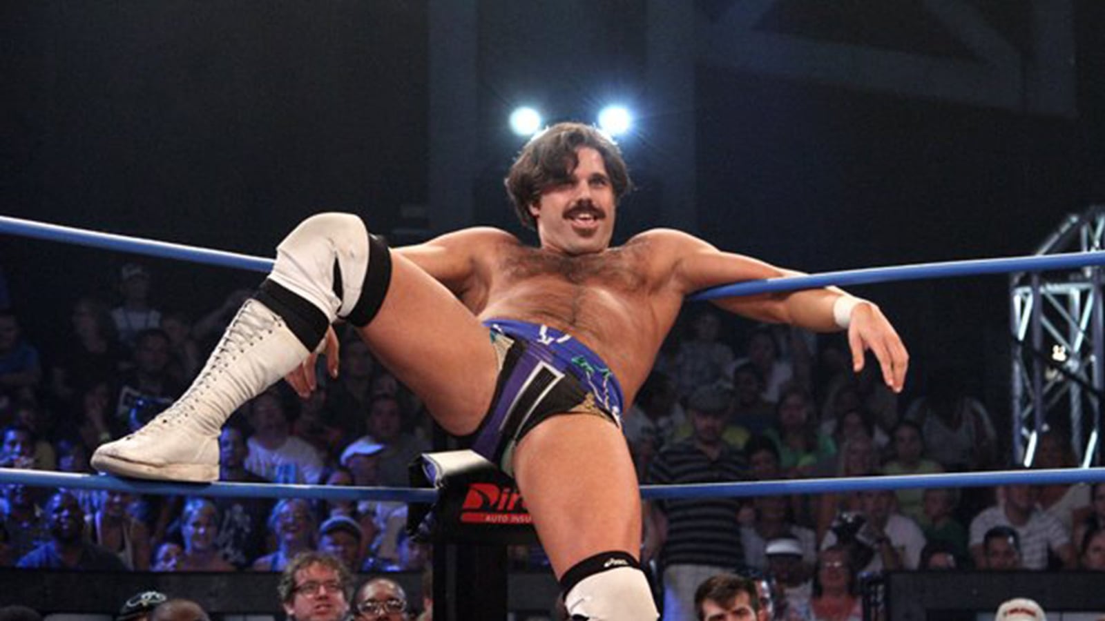 articles/2016/04/02/the-real-life-of-joey-ryan-the-wrester-who-flips-people-with-his-penis/160401-yamato-wrestler-pants-tease_yk1pda