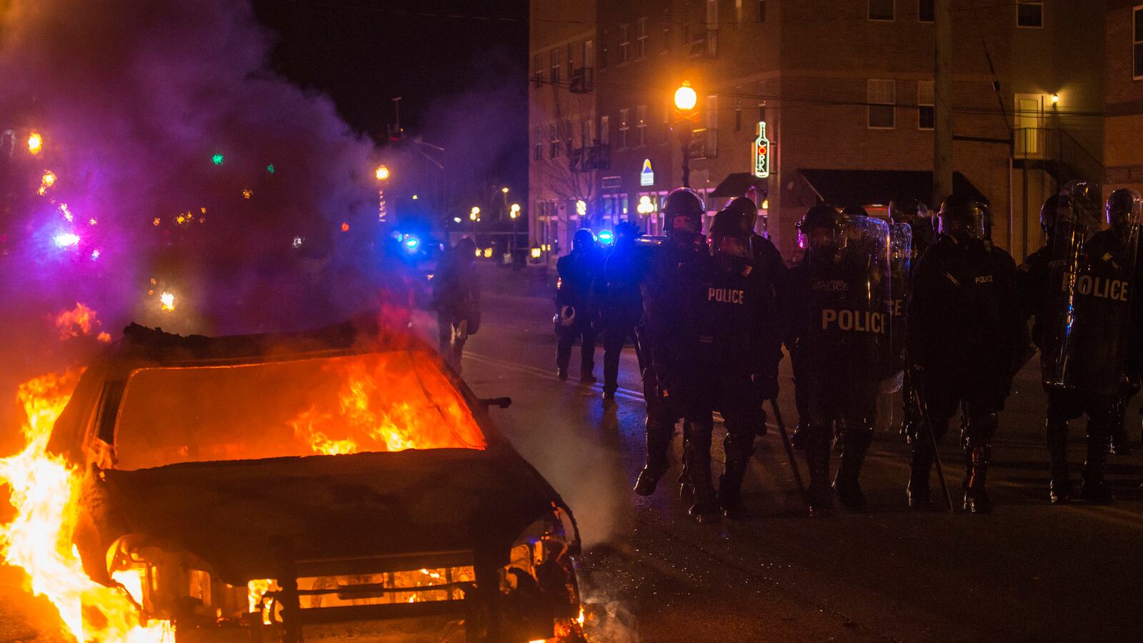 articles/2014/12/04/it-s-time-to-hold-protesters-accountable/141203-christie-ferguson1a-tease_edwsk2