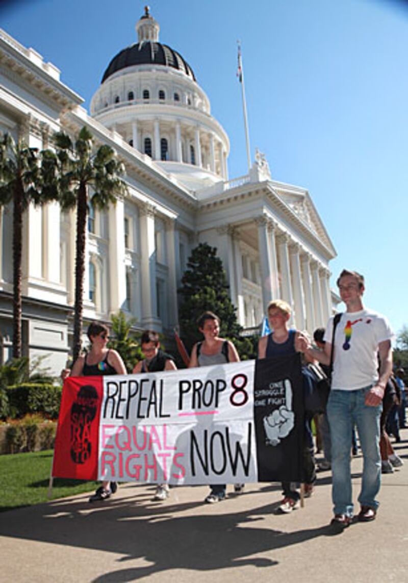 galleries/2010/07/19/gayest-cities/gay-cities---sacramento_crjwhz