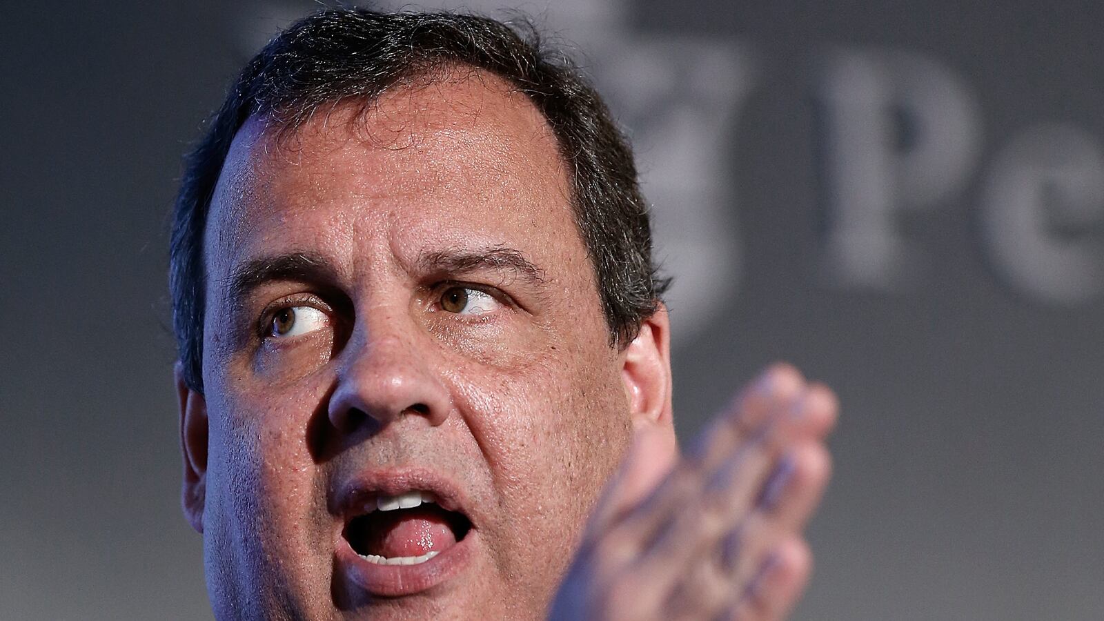 cheats/2014/07/02/chris-christie-vetoes-gun-control-bill/140703-christie-guns-cheat_ebzd5j