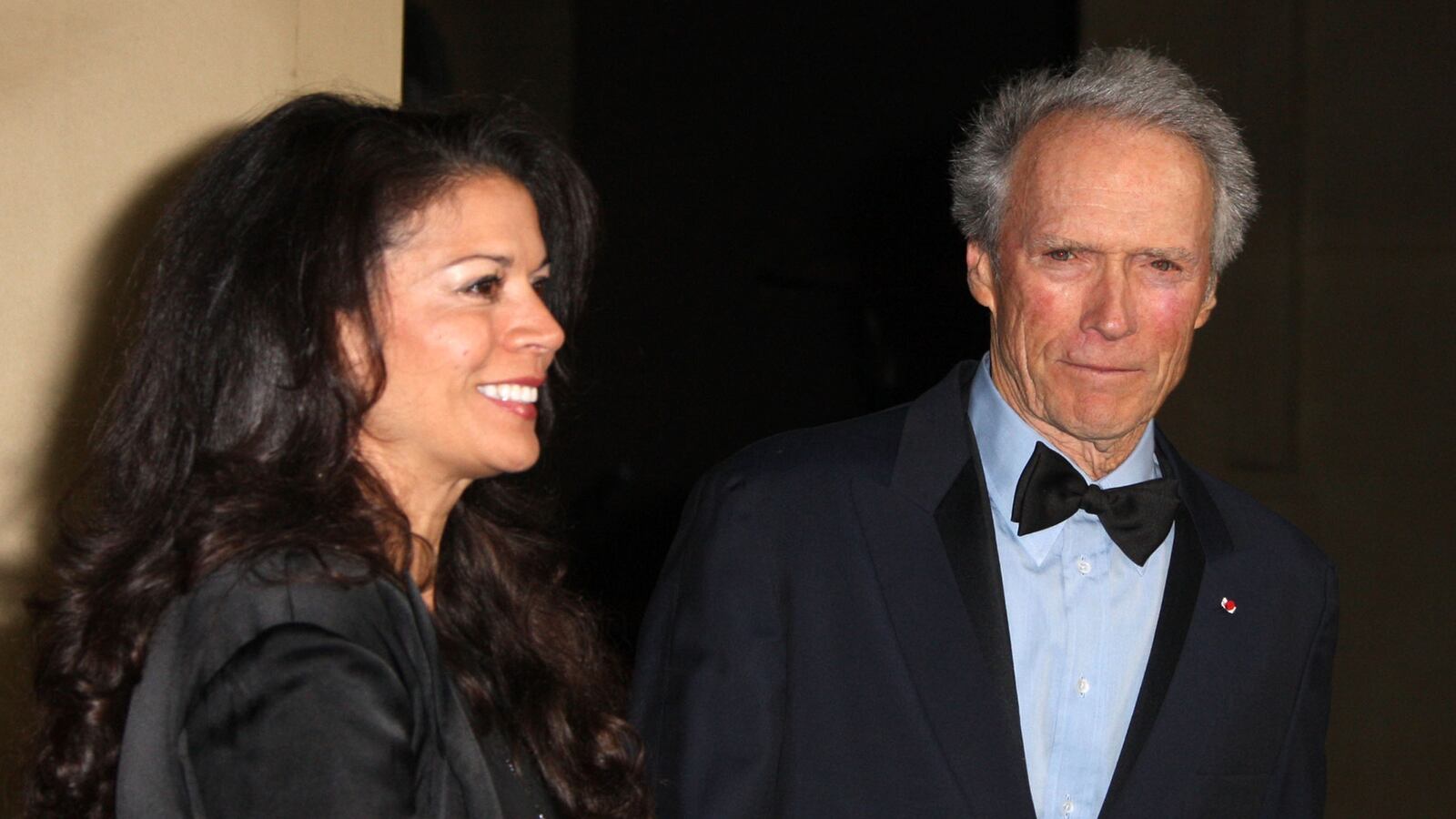 cheats/2013/08/29/clint-eastwood-separates-from-wife-dina-ruiz/130829-clint-divorce-cheat_dptti1