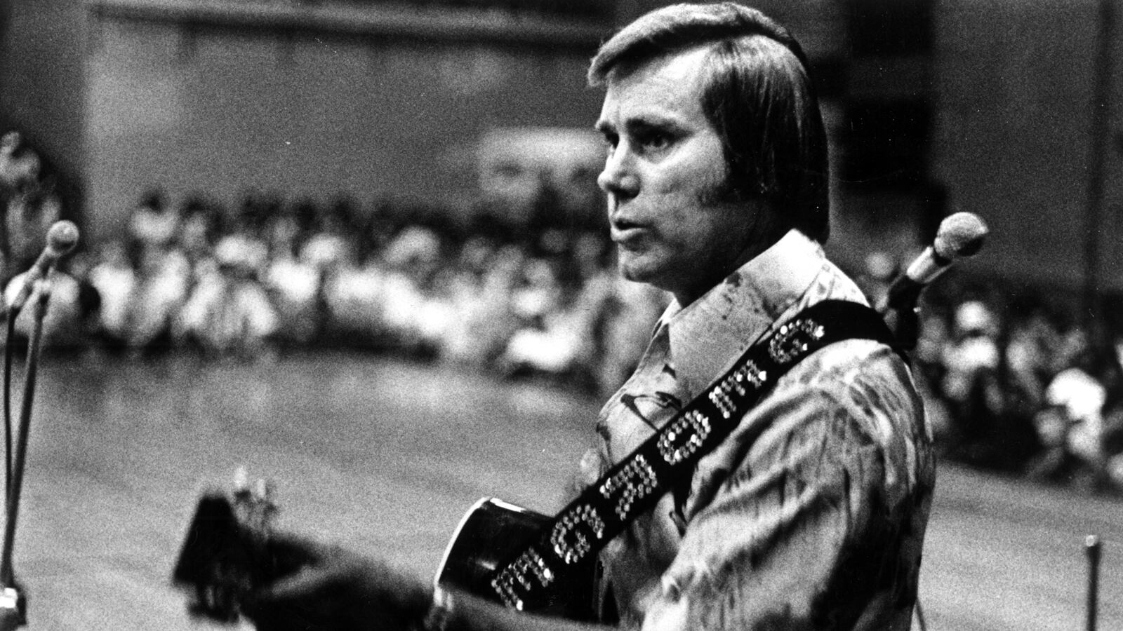 articles/2017/01/21/the-greatest-drinking-song-in-the-world/170120-Wondrich-best-song-tease_cltapf