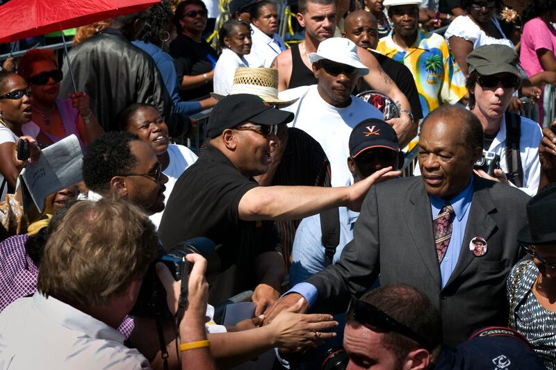 galleries/2012/11/21/jesse-jackson-jr-more-political-scandal-survivors-of-2012-photos/political-scandal-survivors-marion-barry_ethajo