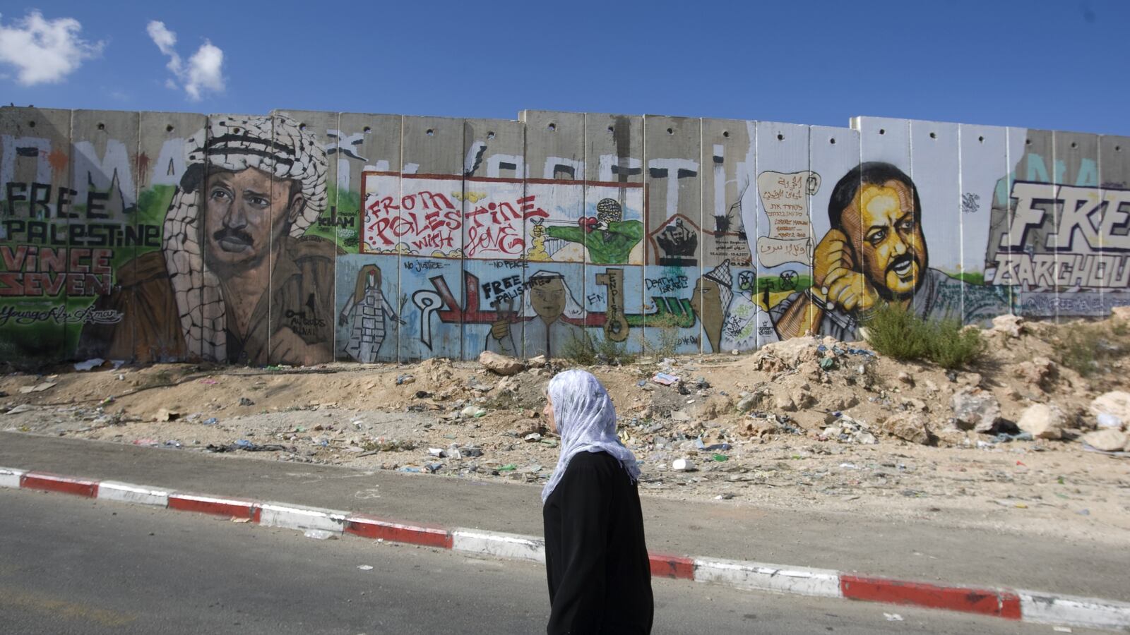 articles/2012/05/16/putting-on-the-pressure/wall-west-bank-openz_qzh6p8