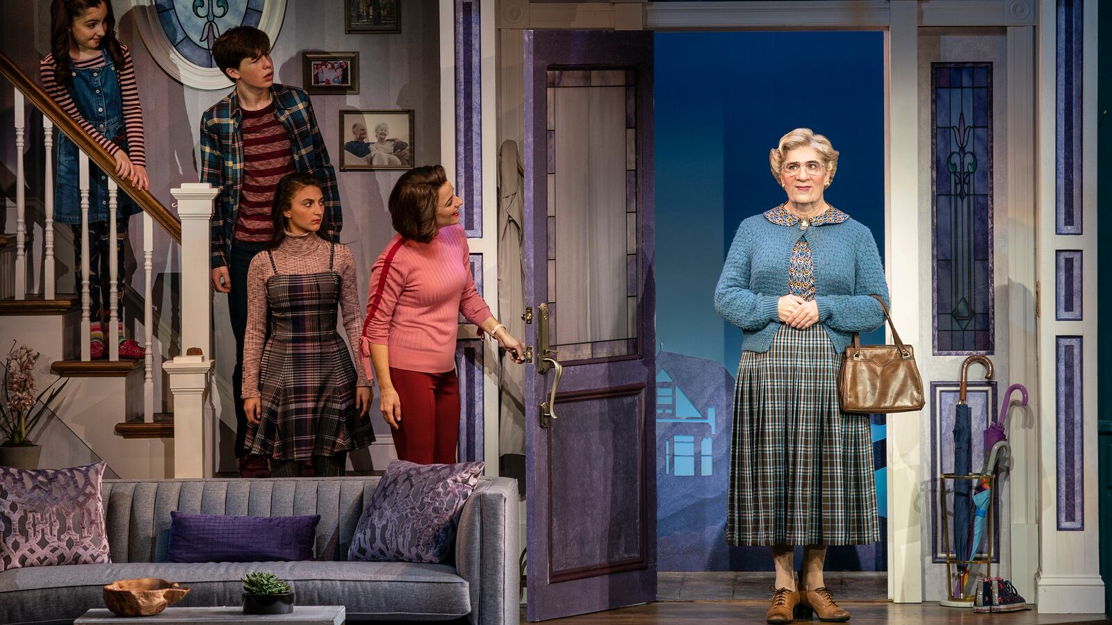 211203-mrs-doubtfire-tease-01_n1p86r