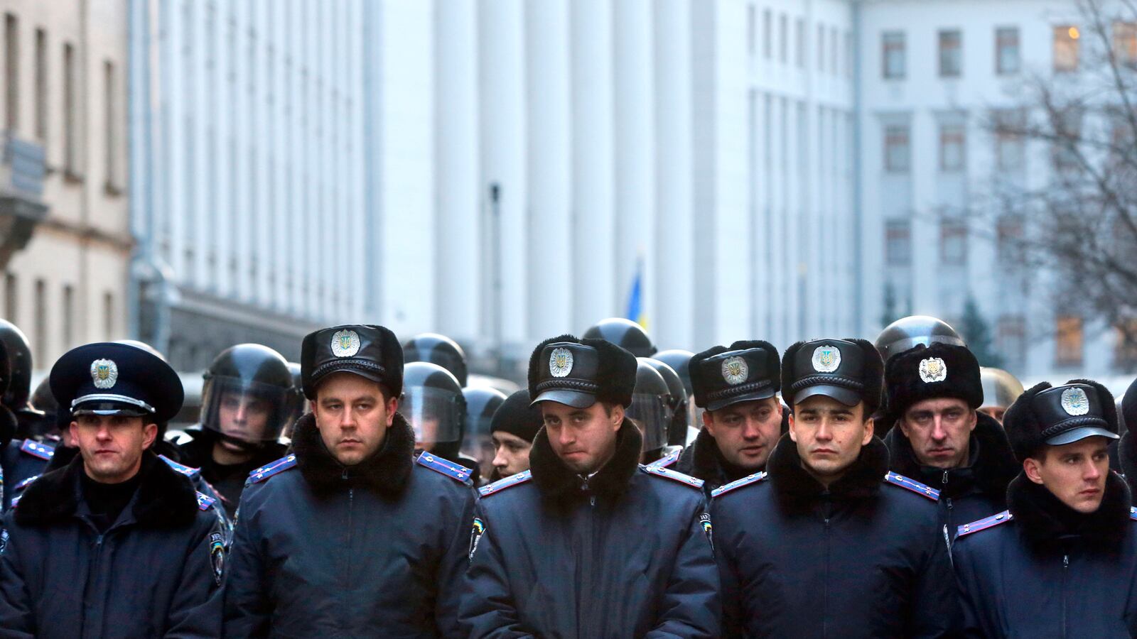 articles/2013/12/04/putin-s-power-grab-first-armenia-now-ukraine/131203-cathcart-ukraine-tease_ccvgjp