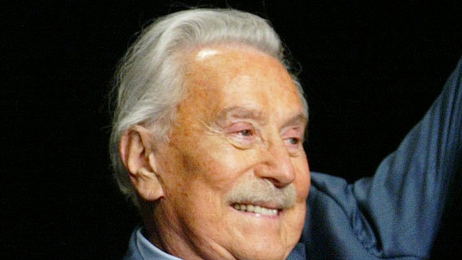 cheats/2013/03/24/bodybuilder-joe-weider-dies/130324-joe-weider-dies-cheat_n8yzze