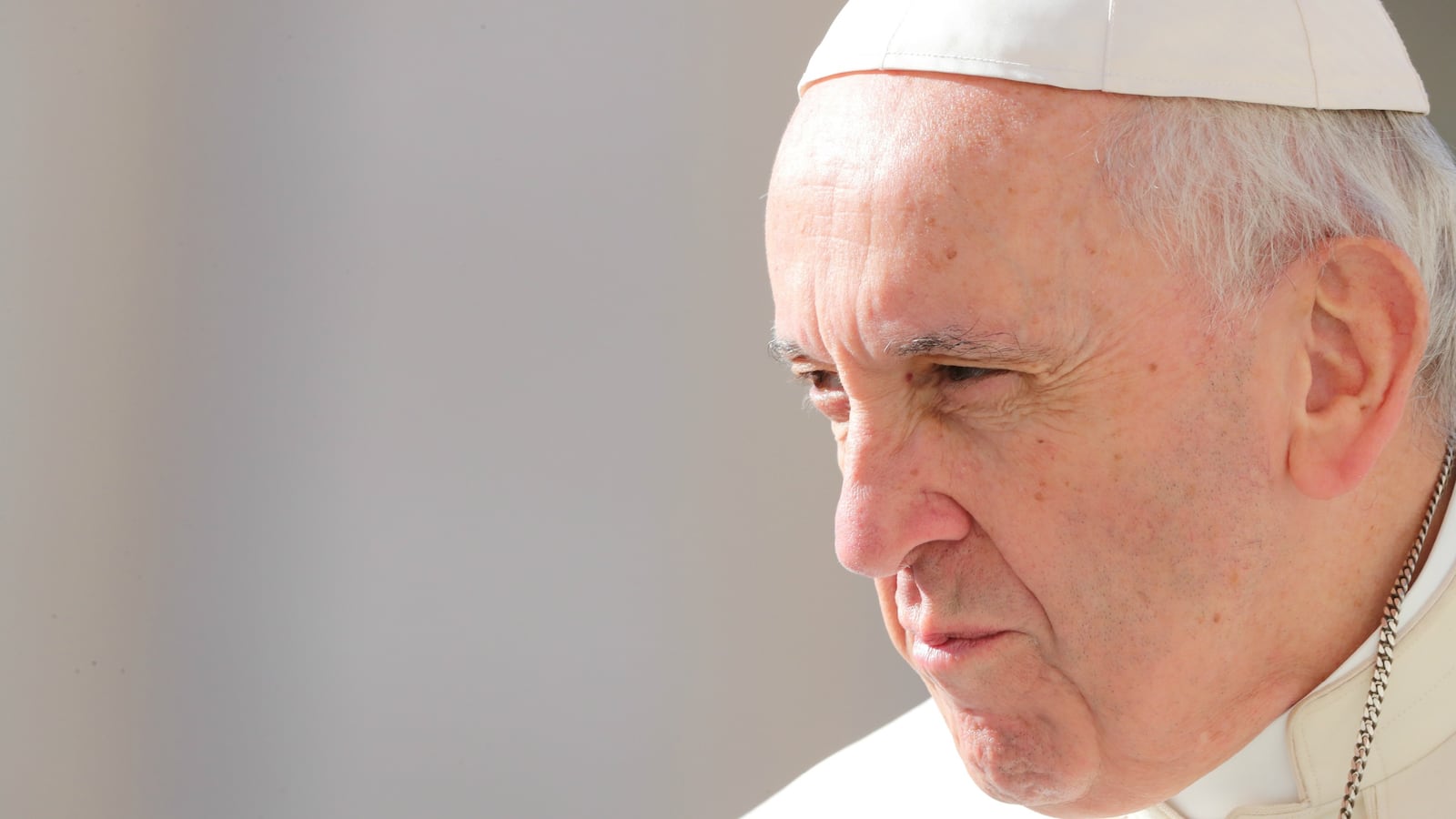 180929-pope-francis-devil-attacks-cheat_lxqt0v