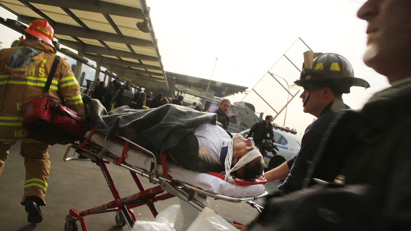 cheats/2013/01/09/dozens-injured-in-nyc-ferry-crash/injured-passengers-ferry-accident-cheat_xqvhg9