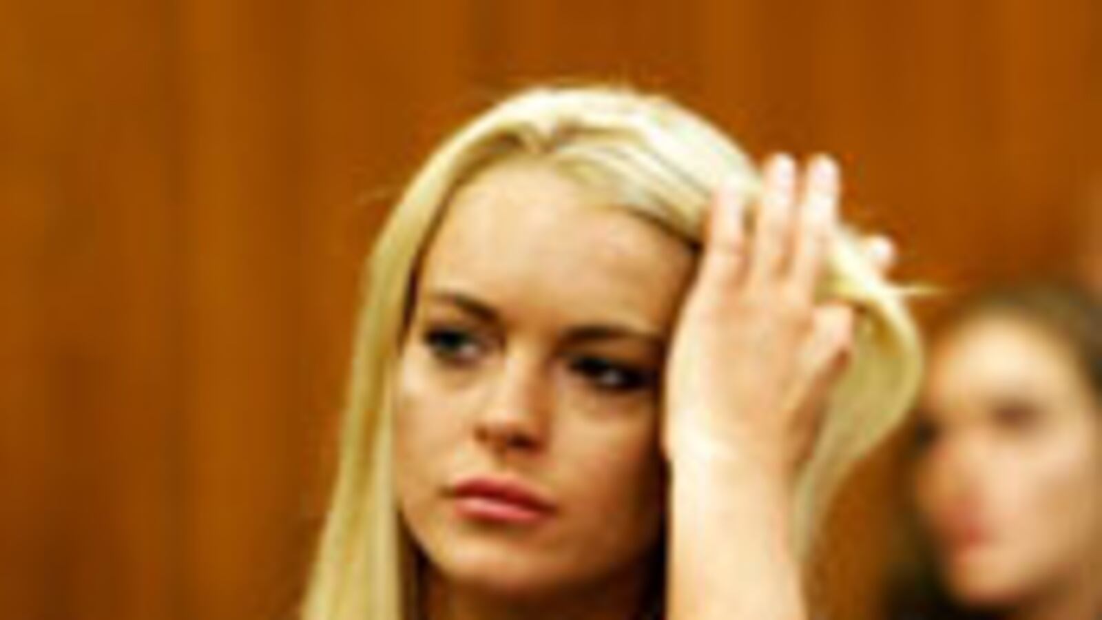 articles/2010/07/21/lindsay-lohan-goes-to-jail/kerman-lilo-jail_114740_gsgtik