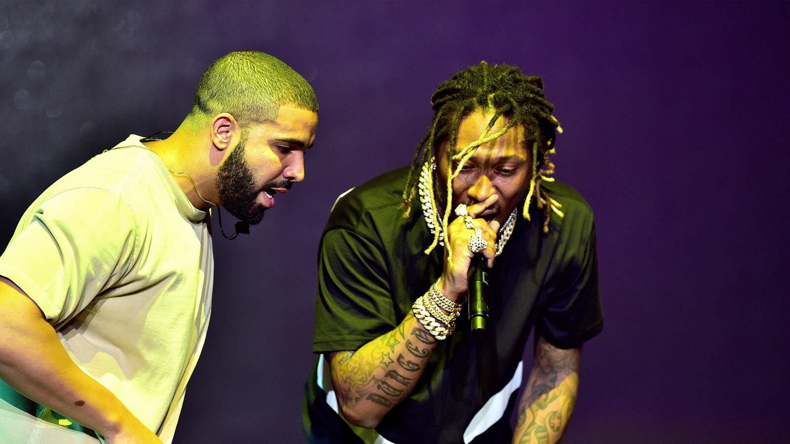 articles/2015/09/21/drake-and-future-s-mixtape-what-a-time-to-be-alive-is-fresh-as-hell/150920-williams-drake-mixtape-tease_hftdka