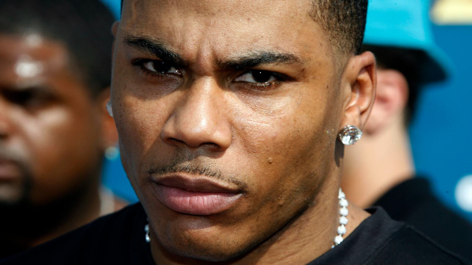 171014-nelly-accuser-drops-claims-cheat_qrmhfs