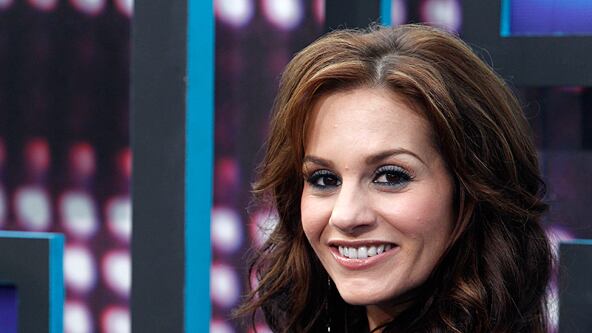 articles/2011/04/25/kara-dioguardis-a-helluva-high-note-quit-not-fired-from-american-idol-and-more-secrets/arthur-kara-dioguardi_175737_hn6wgq