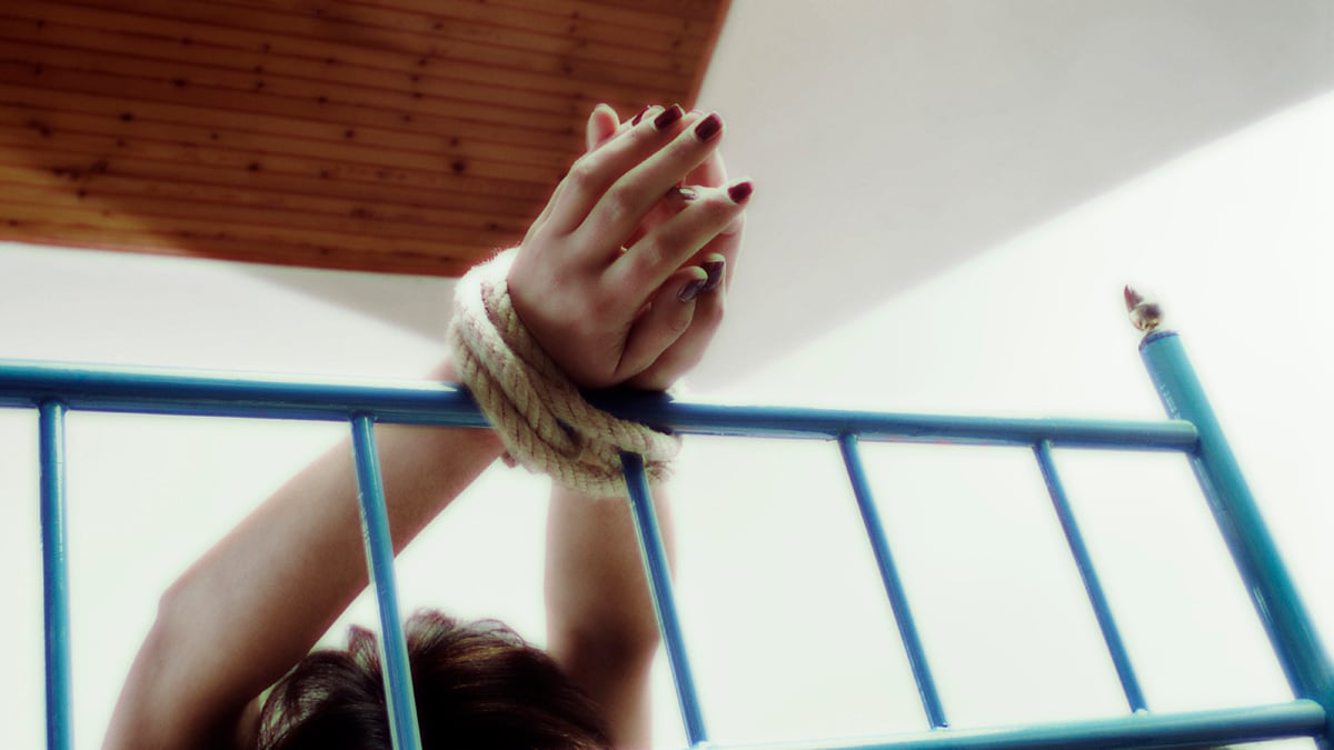 articles/2011/09/15/shibari-bondage-sex-act-ends-in-death-italian-man-on-trial/deadly-bondage-nadeau_k5jtlv