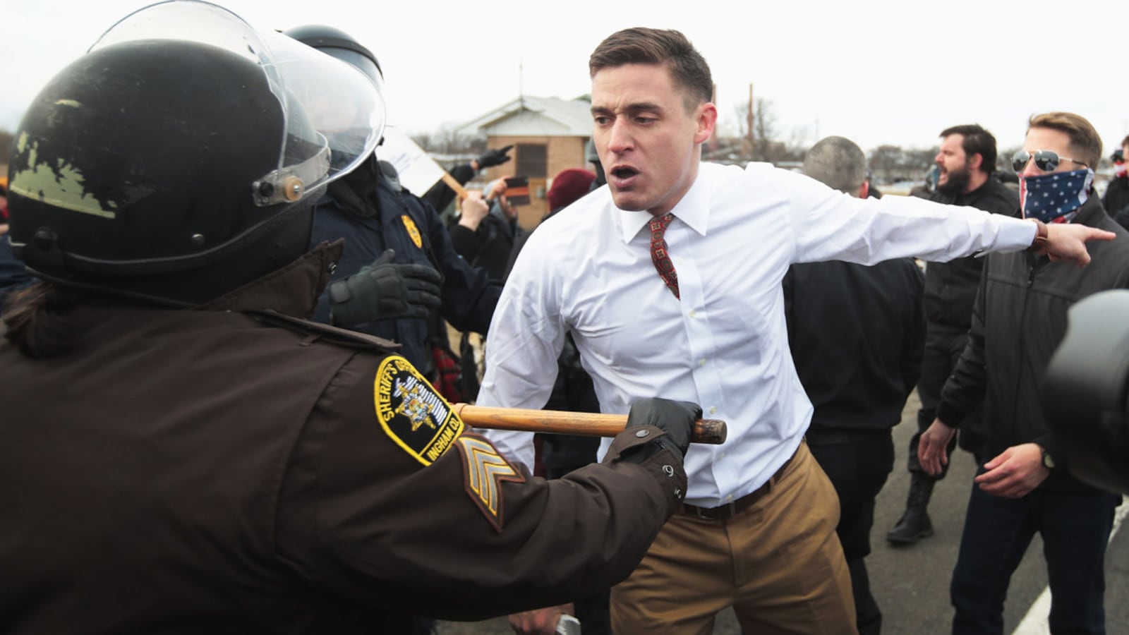 200107-weill-right-wing-arrest-tease_fyvebz