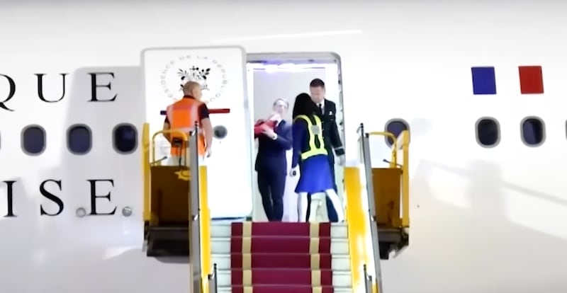 Cameras captured the moment Brigitte made contact with Emmanuel's face.

https://www.youtube.com/watch?v=yIM3NZd6Q2c