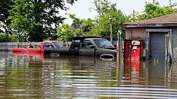 cheats/2011/05/09/mississippi-flooding-at-faster-pace/memphis-flooding_179122_qmhjrd