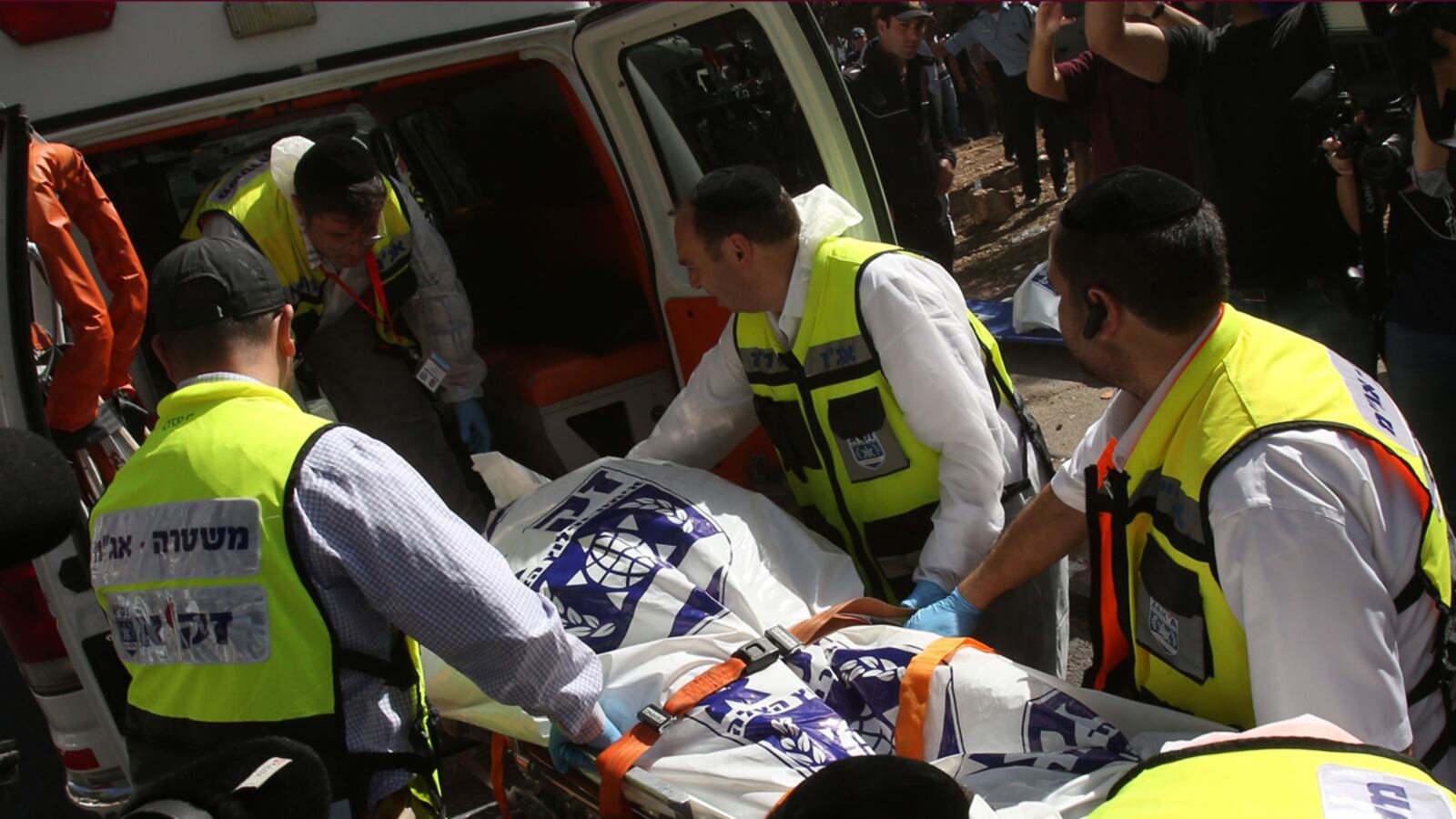 cheats/2015/10/13/3-dead-20-injured-in-israel-attacks/151013-israel-violence-cheat_kbf3br