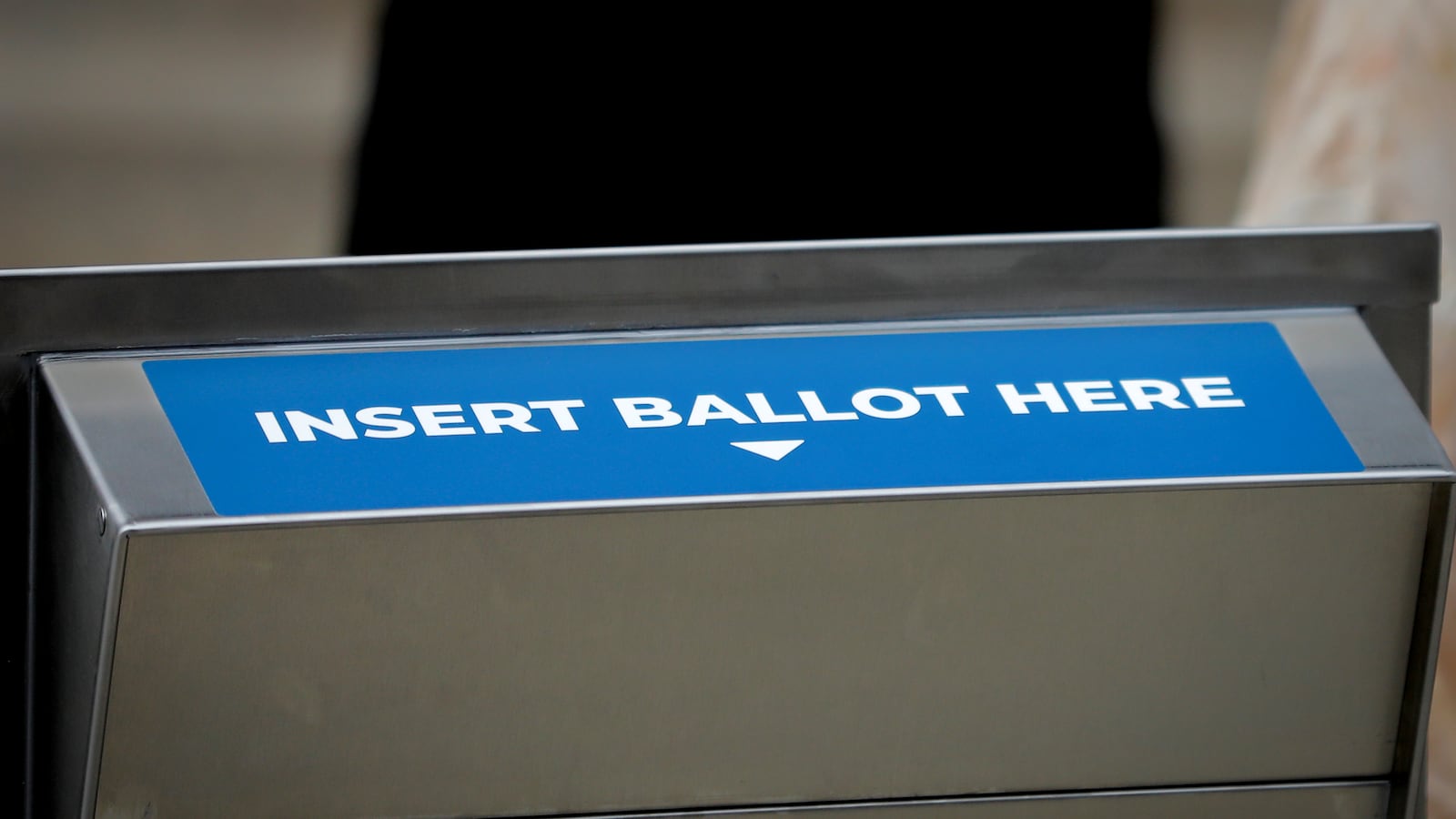 2020-08-31T170840Z_1202243283_RC25PI9SZS43_RTRMADP_3_USA-ELECTION-POST-OFFICE_qkb0sw