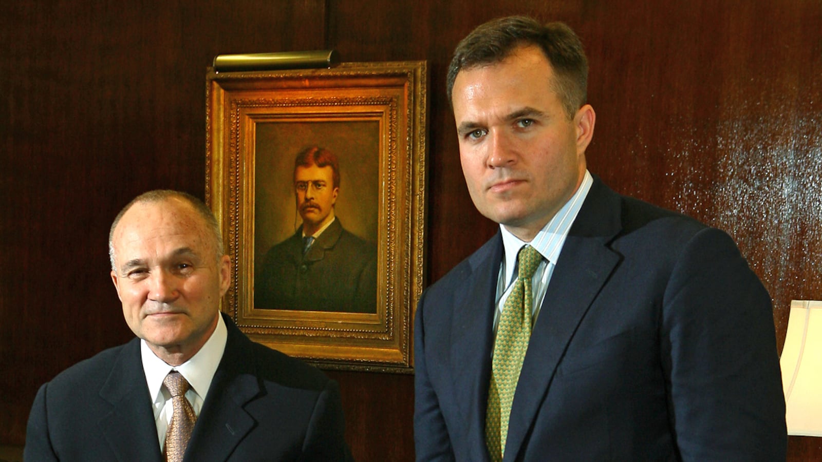 cheats/2012/01/26/nypd-commissioner-ray-kelly-s-son-greg-kelly-accused-of-rape/ray-kelly-son-accused-of-rape-cheat_pwchhf