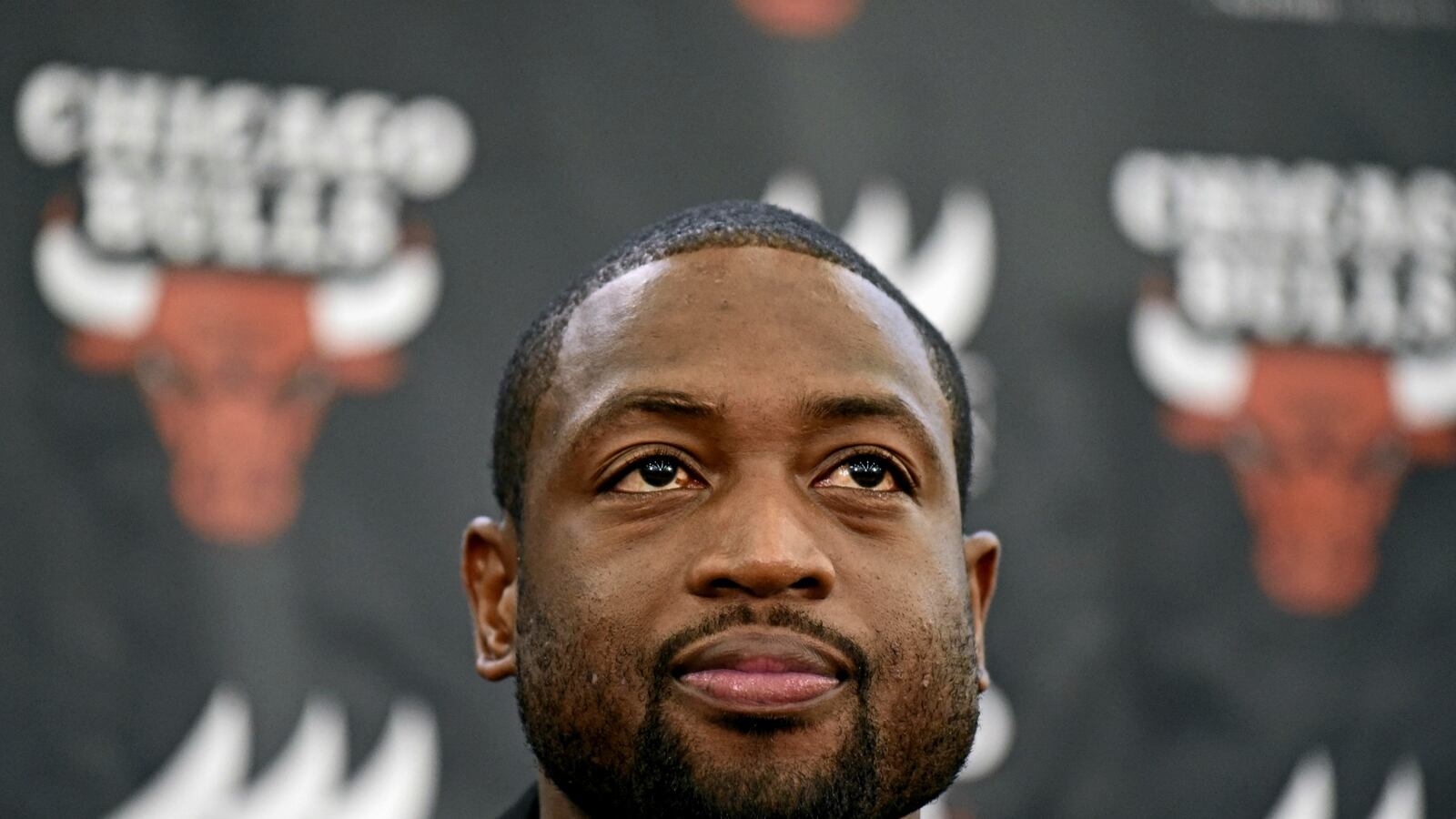 cheats/2016/09/01/wade-trump-tweet-left-bad-taste/160827-wade-cousin-shot-cheat_kiftbb