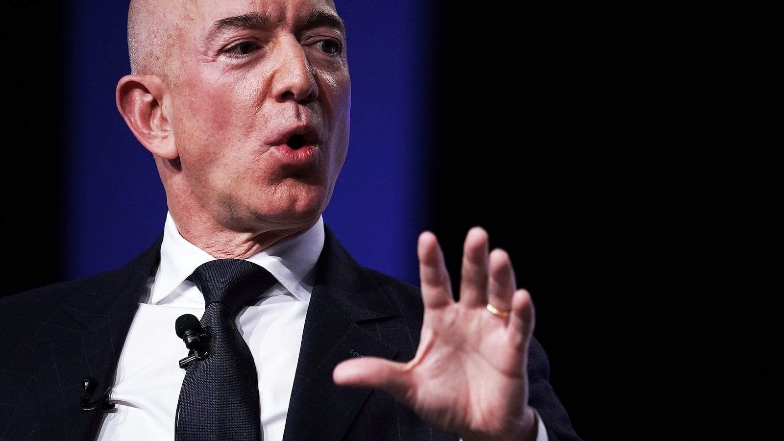 190224-Iyad-el-Baghdadi-Bezos-tease_abs2hv