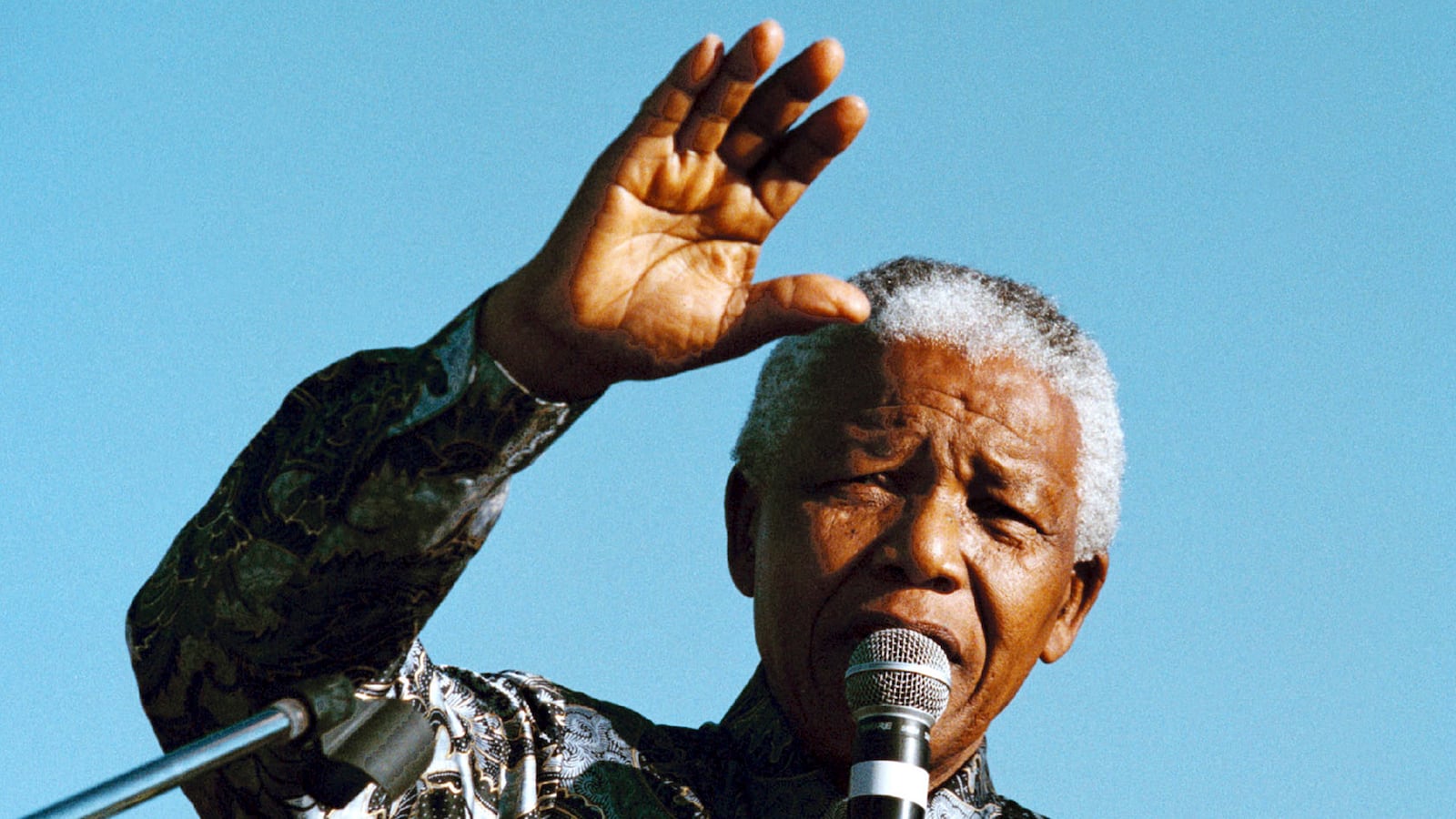 articles/2013/12/05/nelson-mandela-s-most-inspiring-quotes/131205-mandela-quotes-tease_jzewm1