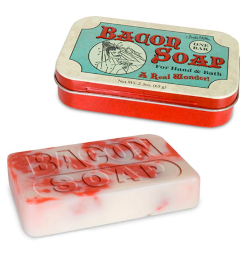 galleries/2010/12/18/bacon-gifts/bacon-gifts---soap_i91wdg