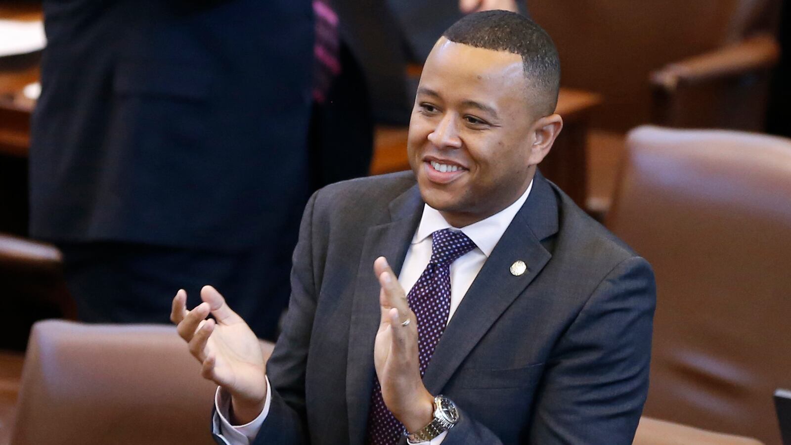 articles/2014/06/26/t-w-shannon-is-a-sign-of-things-to-come-in-the-gop/140625-christie-shannon-tease_kwi2bp