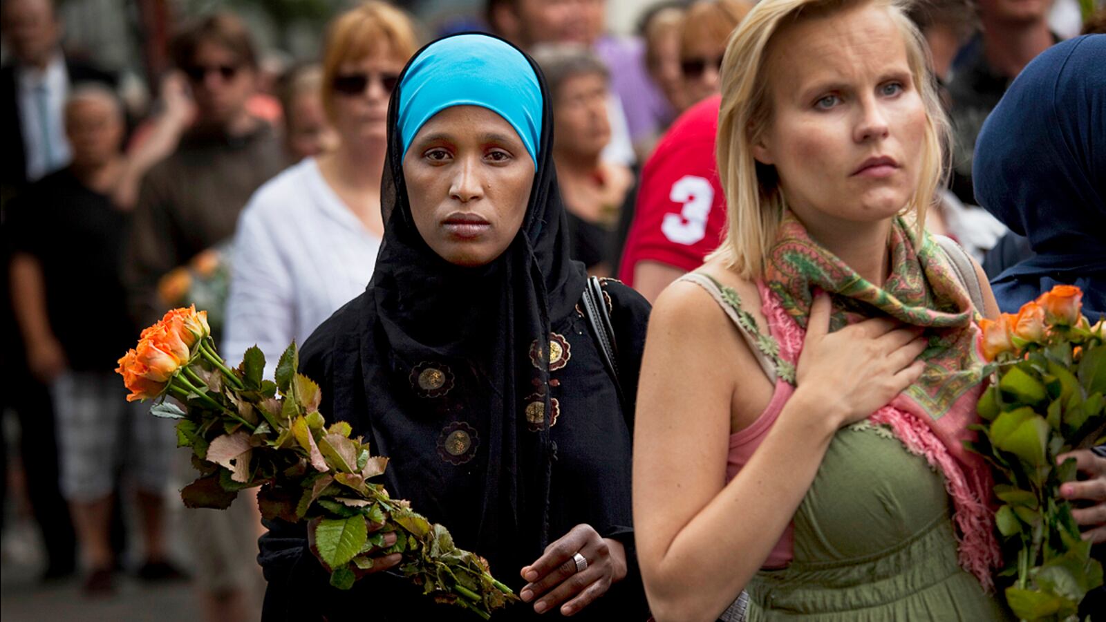 cheats/2011/07/24/mourners-fill-oslo-cathedral/oslo-coping-with-terror-kashyap_escvwm