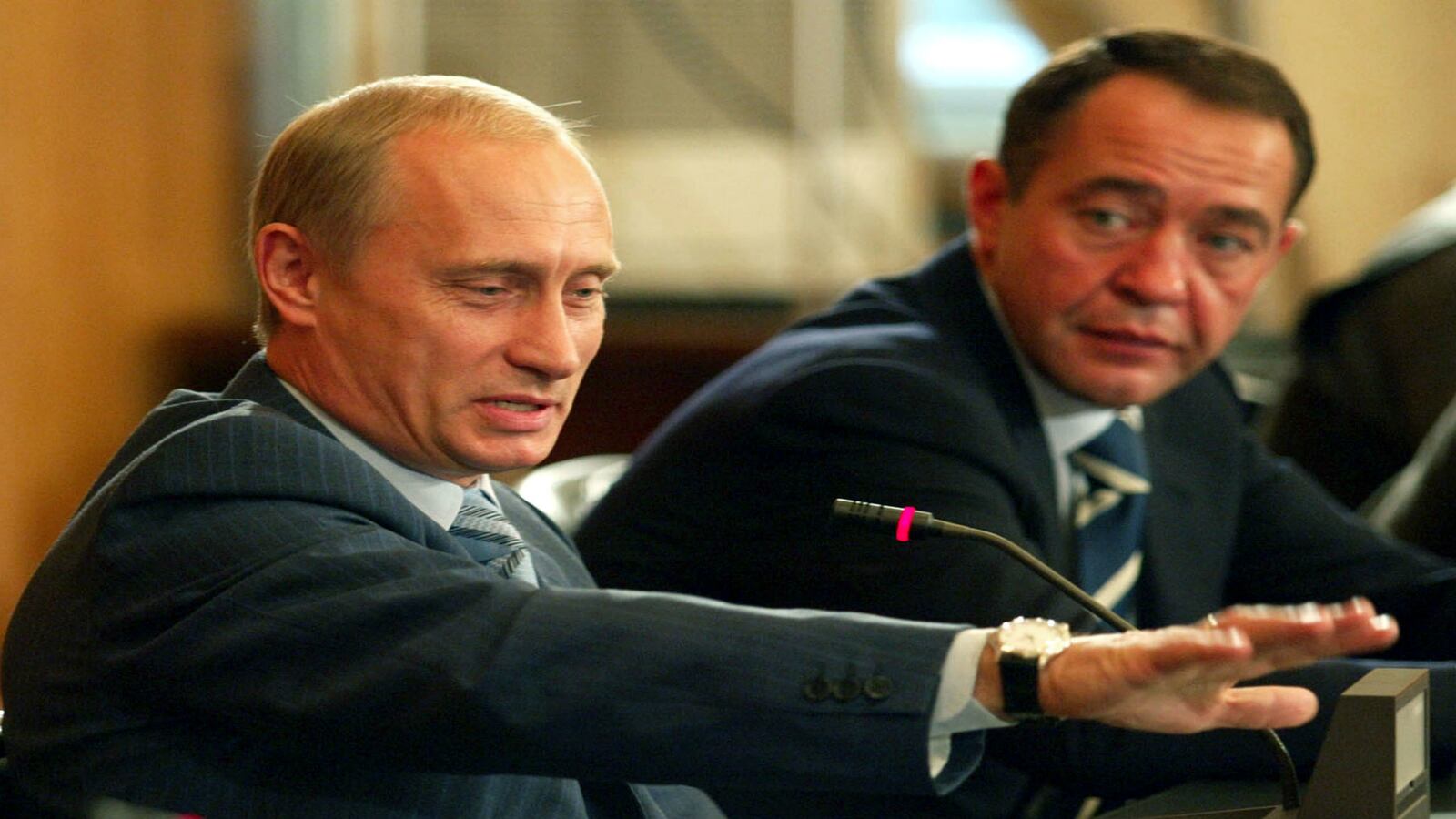 cheats/2016/03/11/ex-putin-aid-died-of-blunt-force-trauma/160311-ex-putin-aide-death-cheat_neagy5