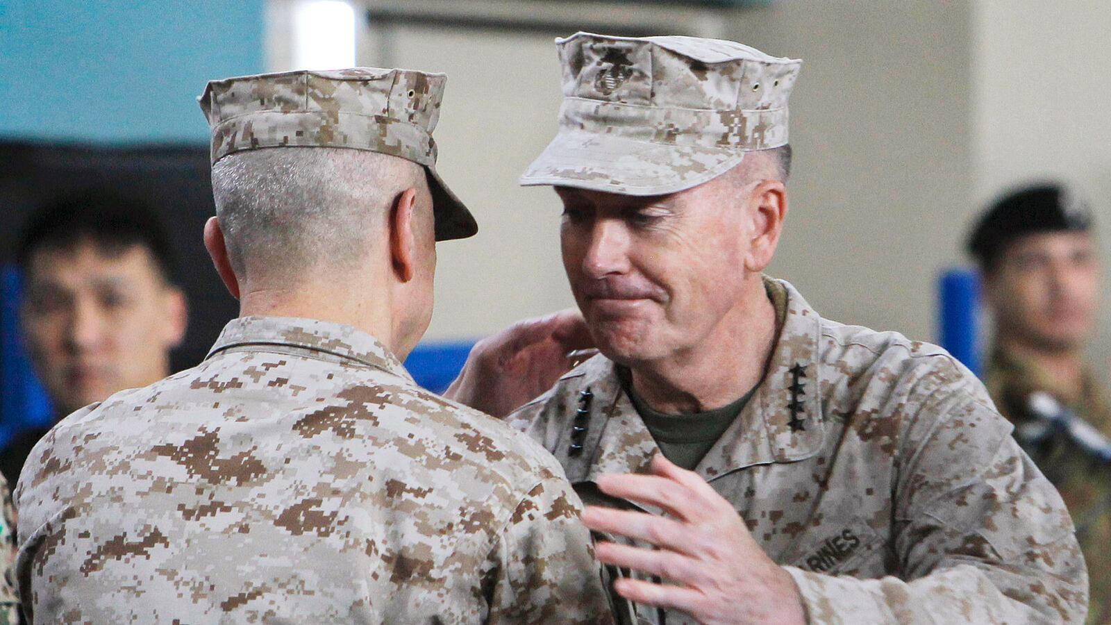 cheats/2013/02/10/gen-allen-hands-over-afghan-command/130210-dunford-command-afghanistan-cheat_ofm3qr