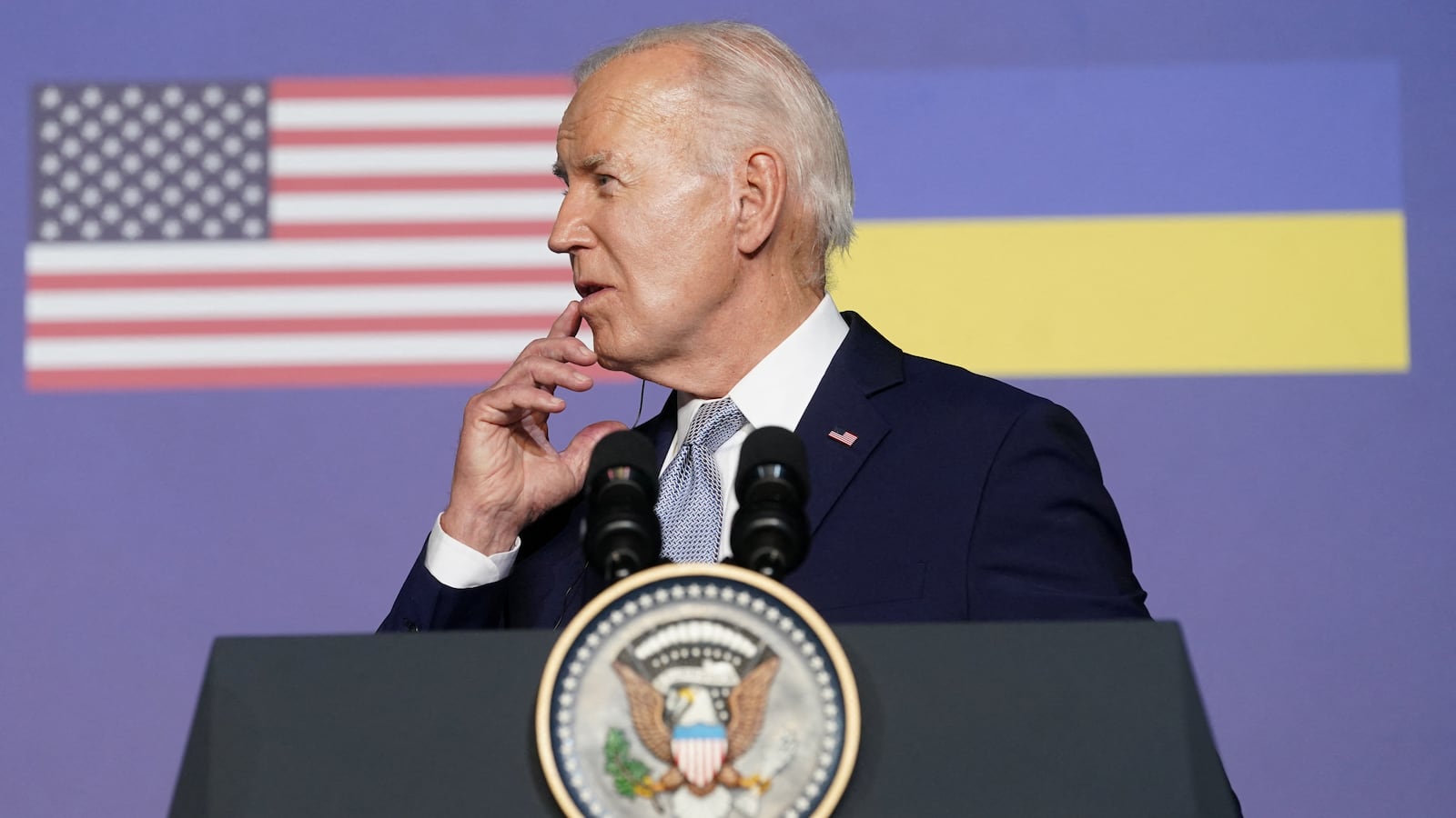 Joe Biden is “losing focus” in meetings at the G7 summit in Italy, according to a report.