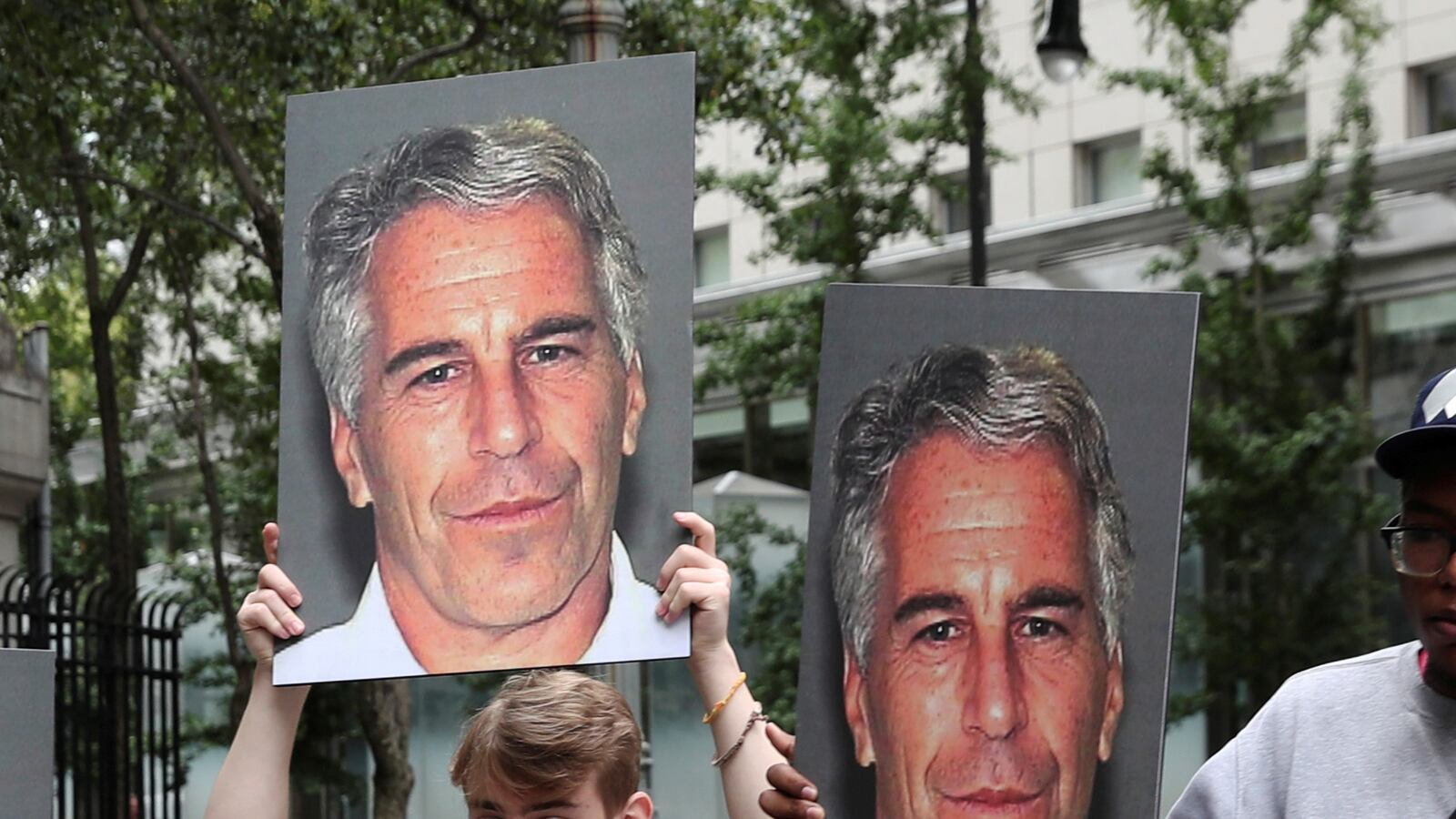 121920-epstein-pimp-cheat_wxpqwo