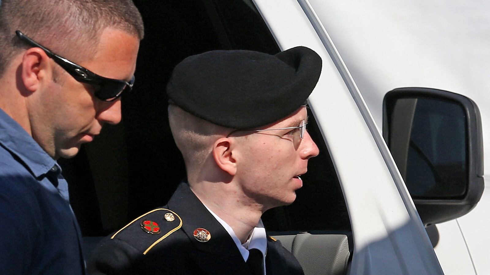 cheats/2013/08/06/play-about-bradley-manning-wins-top-british-prize/130730-bradley-manning-cheat_tdmiuq