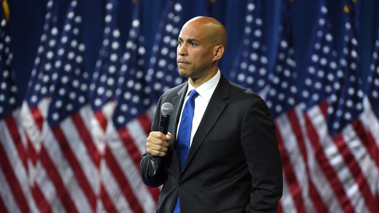 200603-clift-corey-booker-policing-registry-hero_nqe2pz